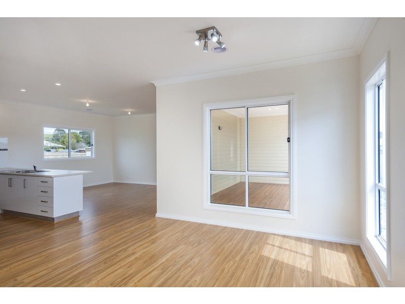 9 Tree Change Way, Woodend VIC 3442