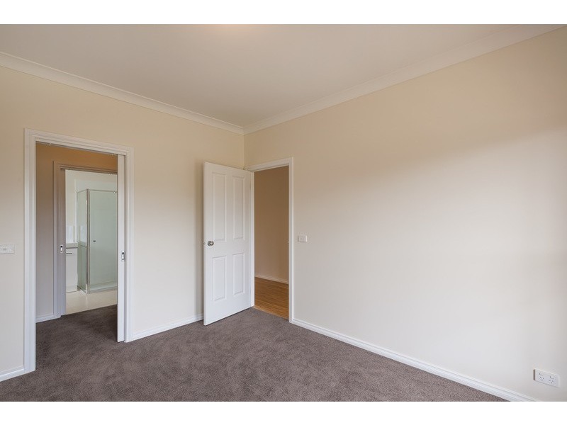 9 Tree Change Way, Woodend VIC 3442