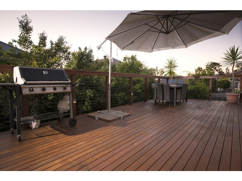 215 Lakeside Ave, Springfield Lakes QLD 4300