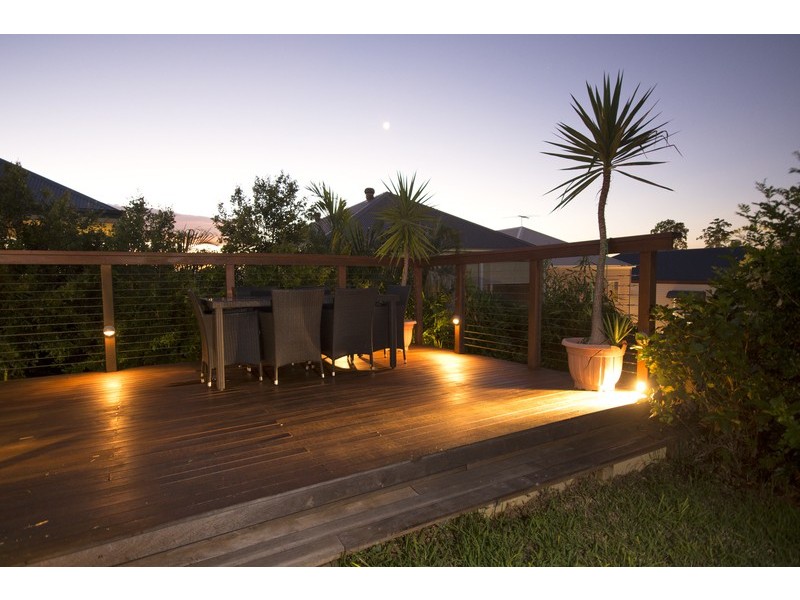 215 Lakeside Ave, Springfield Lakes QLD 4300