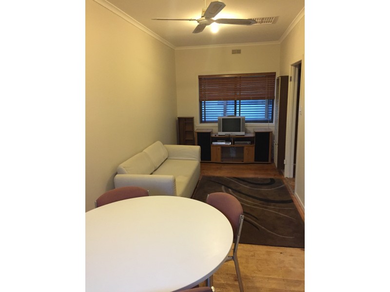 21a Lake Street, Reservoir VIC 3073