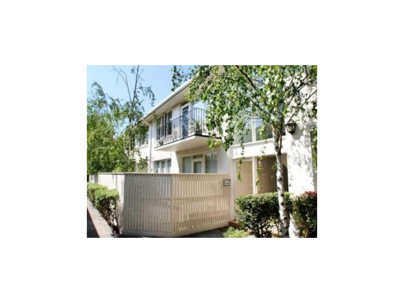 2/15 Hampden, Armadale VIC 3143