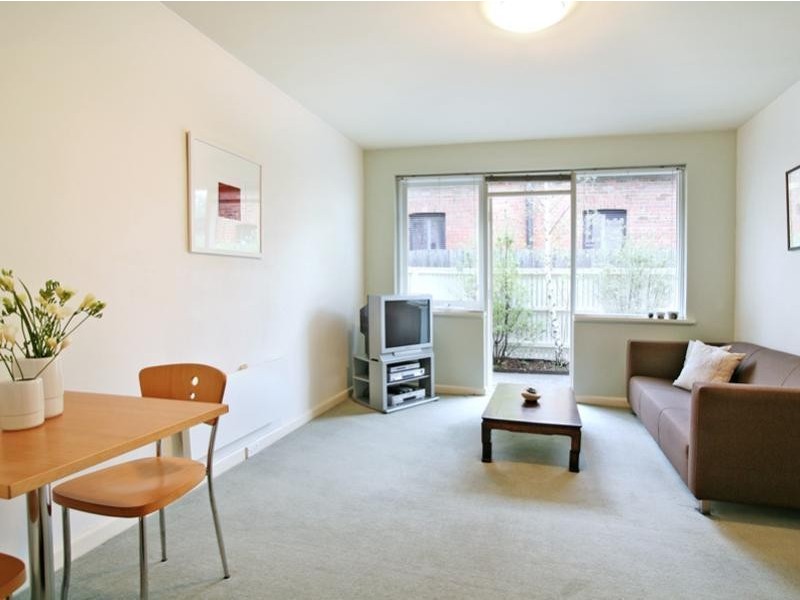 2/15 Hampden, Armadale VIC 3143