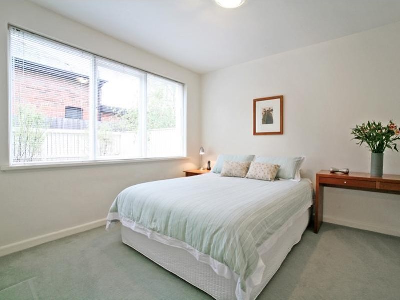 2/15 Hampden, Armadale VIC 3143