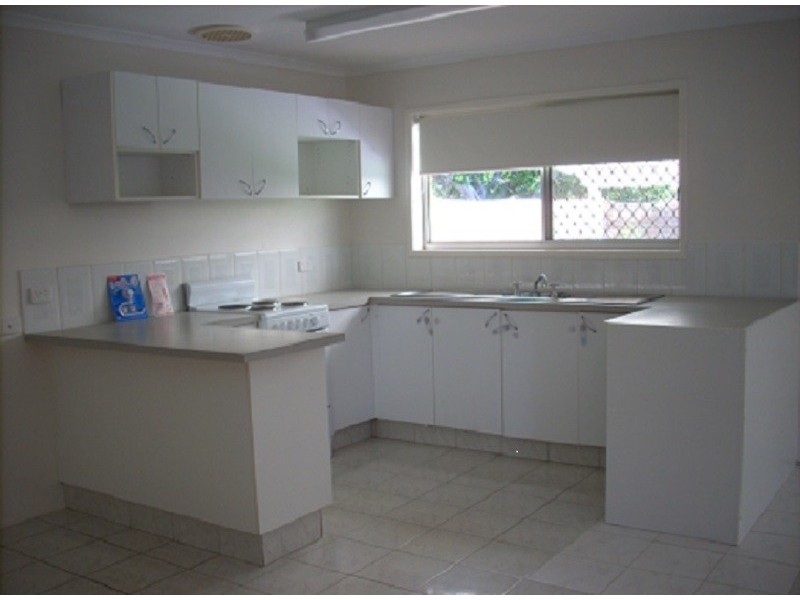7 Kambora Street, Warana QLD 4575