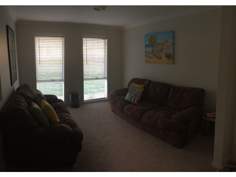 3 St Paul’s Place, Gobbagombalin NSW 2650