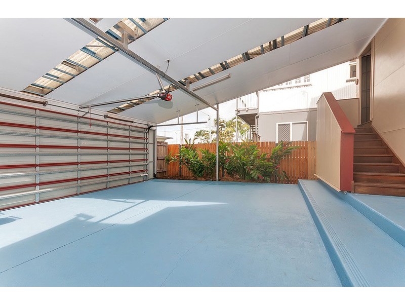28 Loeven Street, Cairns QLD 4870