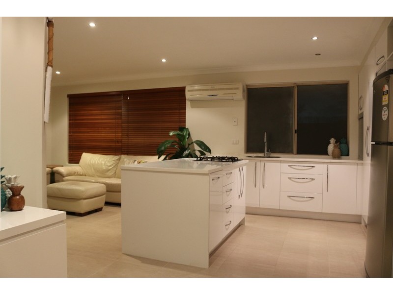 4 Larsson Walk, Clarkson WA 6030