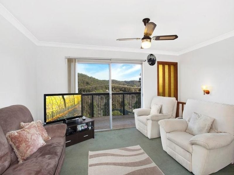 9 Wistaria Street, Wyoming NSW 2250