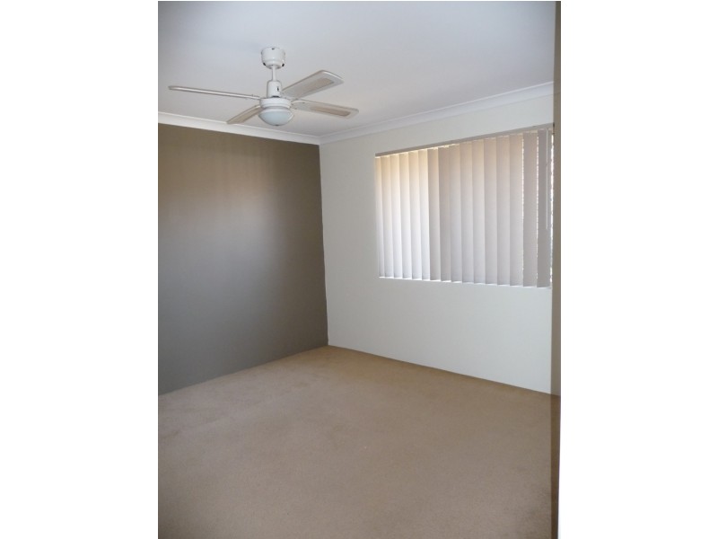 5/11 Pearl Road, Cloverdale WA 6105