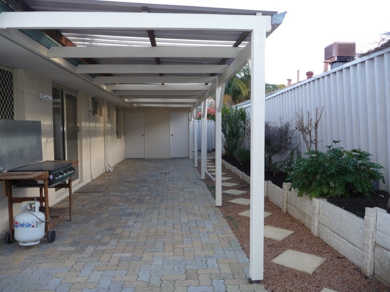 5/11 Pearl Road, Cloverdale WA 6105