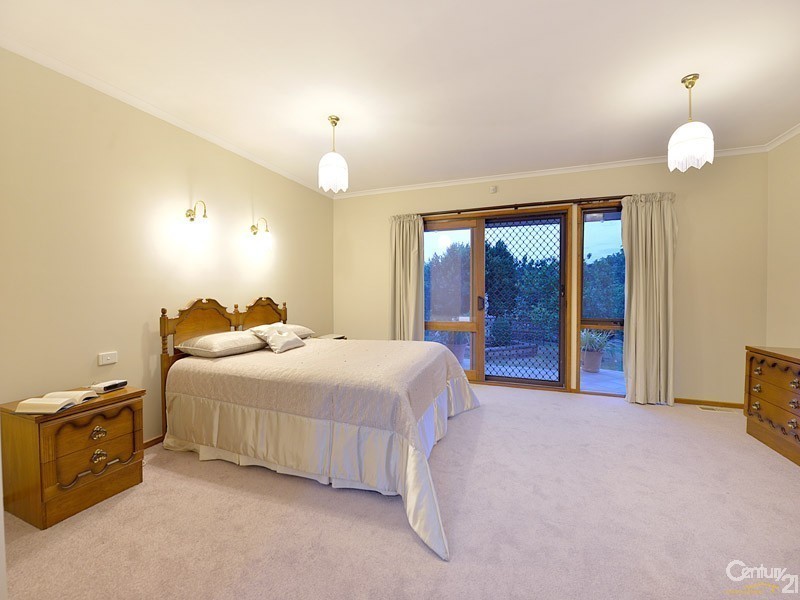 7 Cascade Street, Oakleigh South VIC 3167