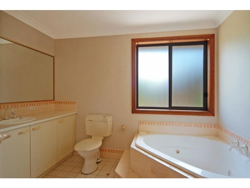 142 Yurunga Drive, North Nowra NSW 2541