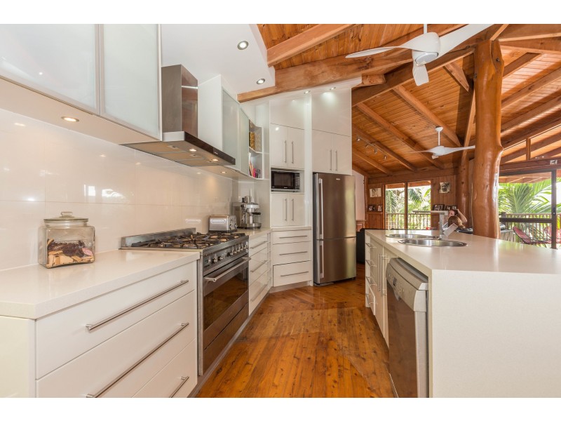 2 Lydia Street, Smithfield QLD 4878