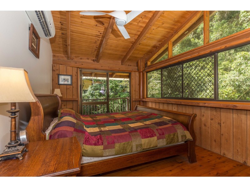2 Lydia Street, Smithfield QLD 4878