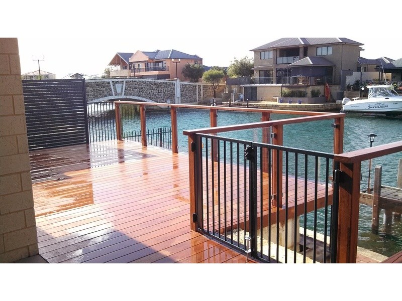 31 Queen Pararde, Wannanup WA 6210