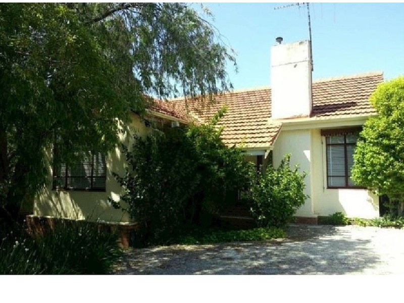 9 Daniel Street, Burwood VIC 3125