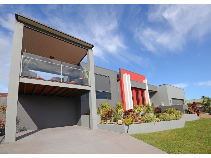 8 Pohlman Court, Scarness QLD 4655