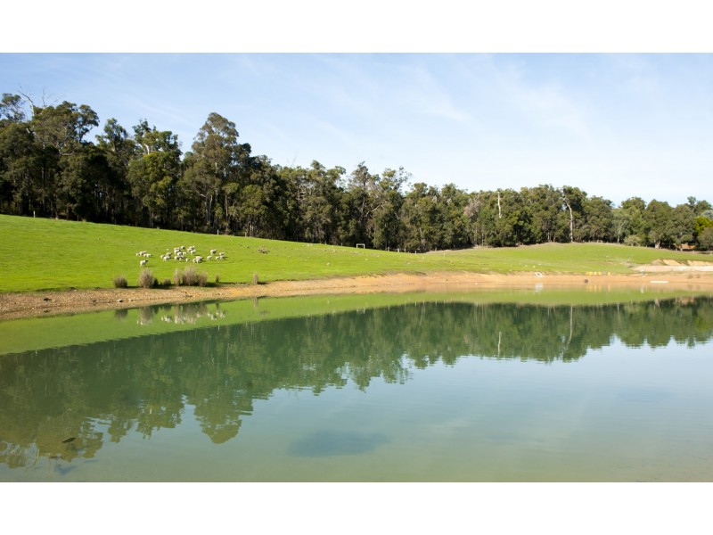 11824 Vasse Highway, Nannup WA 6275