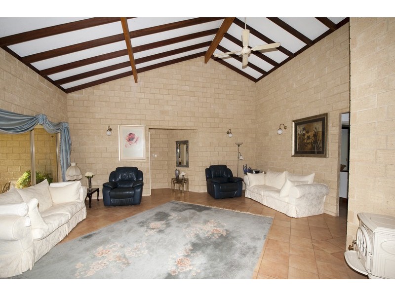 11824 Vasse Highway, Nannup WA 6275