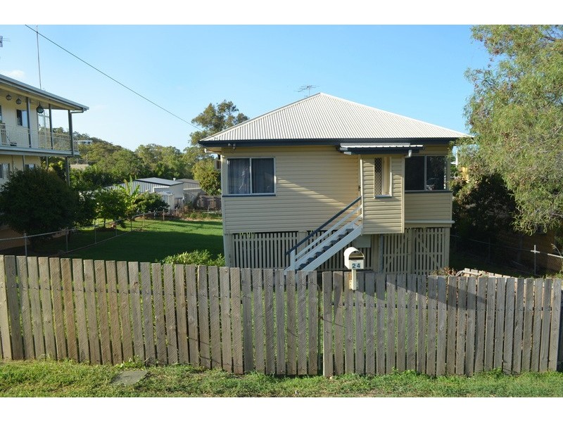 24 Roberts Street, South Gladstone QLD 4680