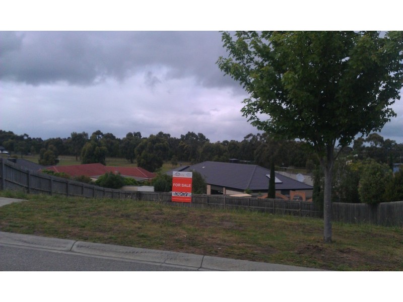 39 Portchester Boulevard, Beaconsfield VIC 3807