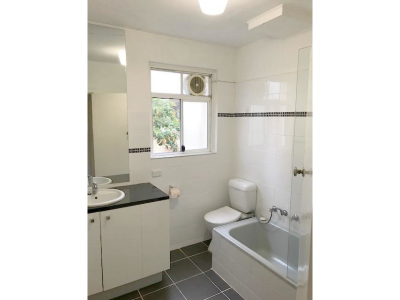 4/65 Tennyson Street, Elwood VIC 3184