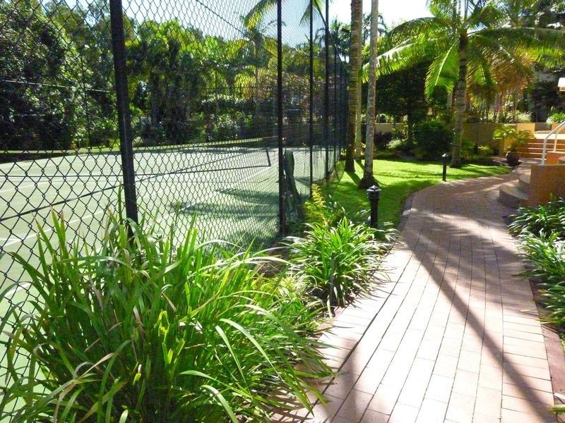 2-4 Deauville Close, Cairns QLD 4870