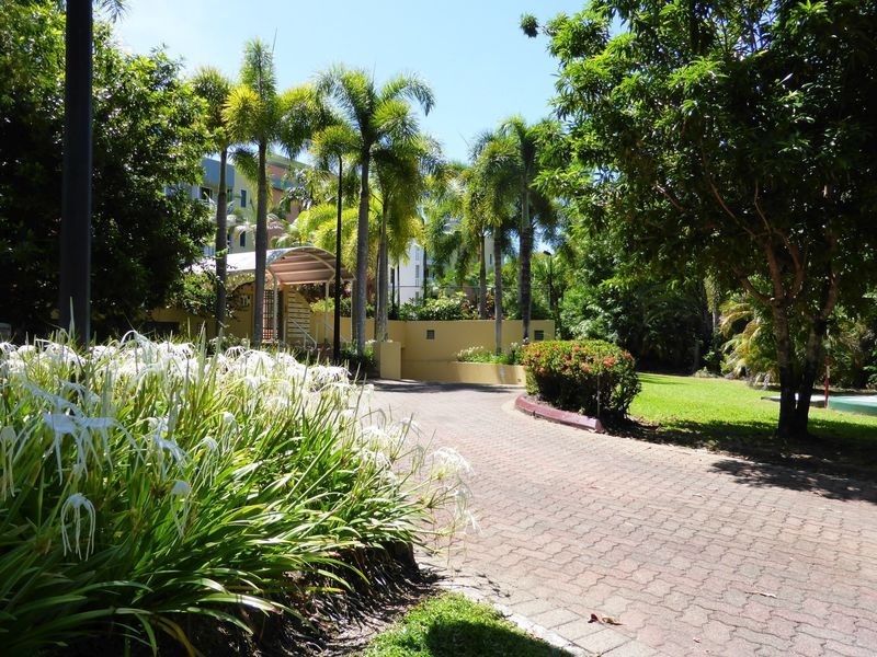 2-4 Deauville Close, Cairns QLD 4870