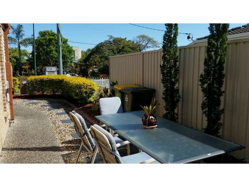1 /69 Stevens Street, Southport QLD 4215