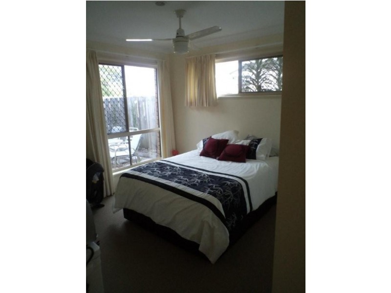 1 /69 Stevens Street, Southport QLD 4215