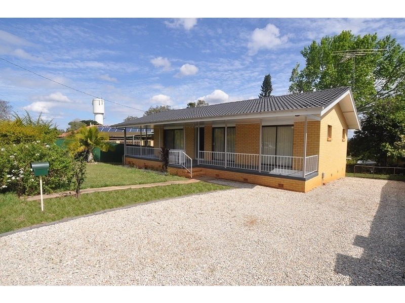 9 Narangba Road, Kallangur QLD 4503