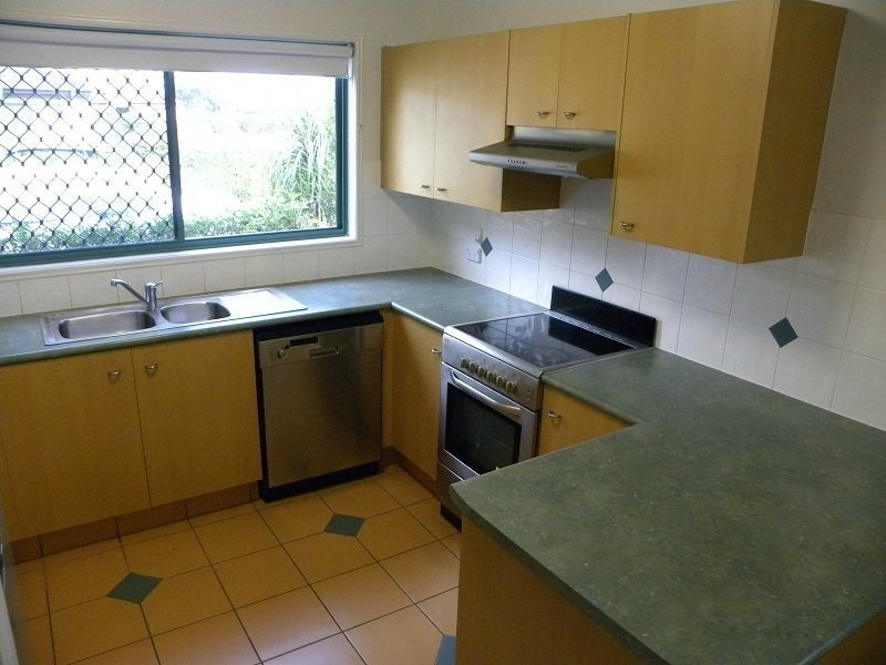 28/2 Anaheim Drive, Helensvale QLD 4212