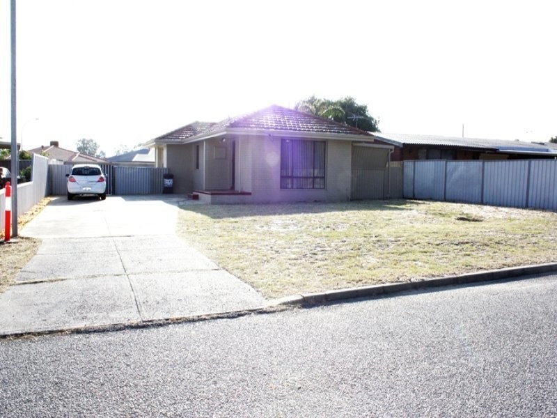 30 Simons Way, Langford WA 6147