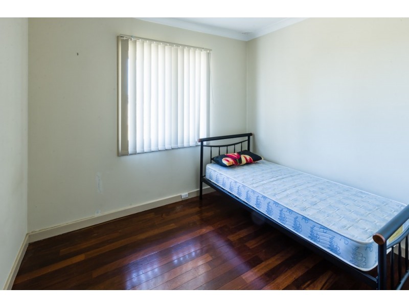 30 Simons Way, Langford WA 6147