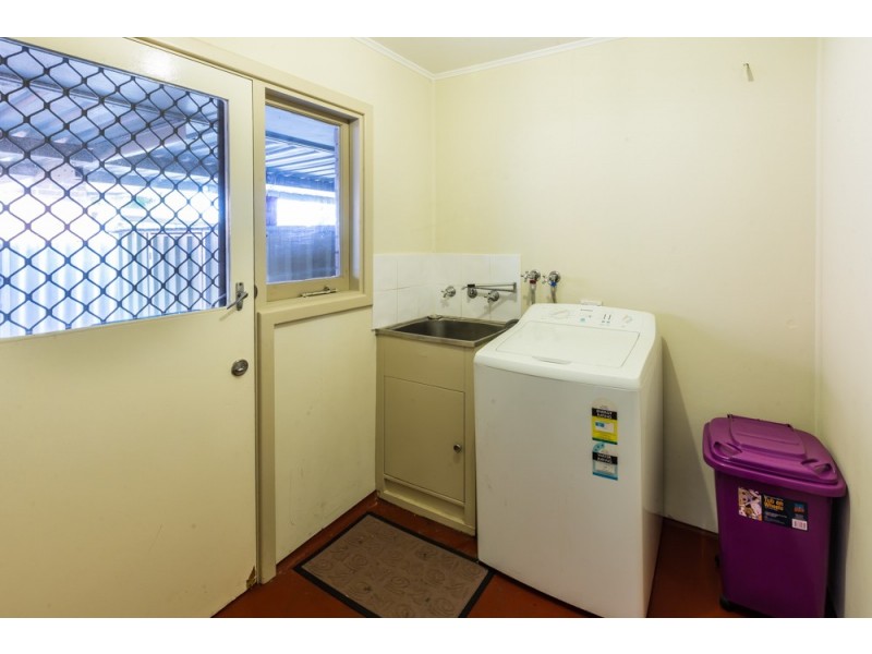 30 Simons Way, Langford WA 6147