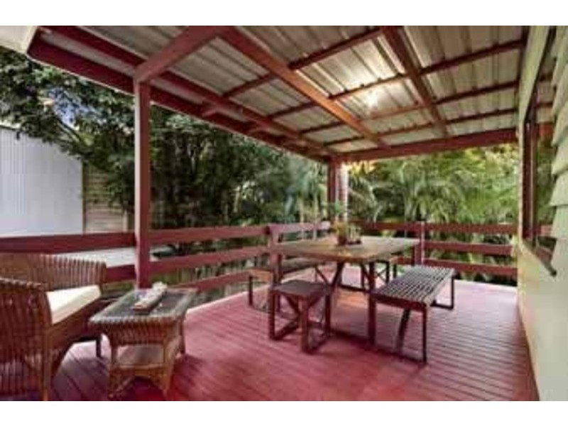 21 Paxton Street, Holland Park QLD 4121