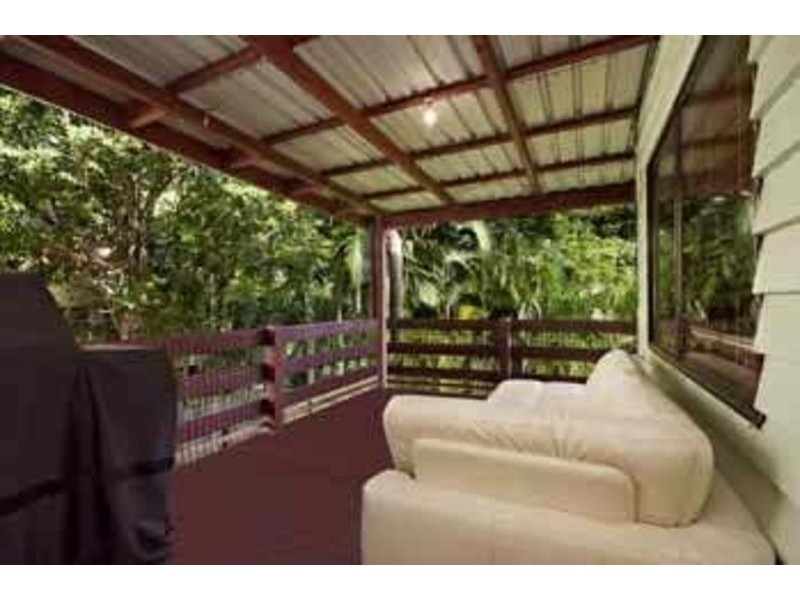 21 Paxton Street, Holland Park QLD 4121