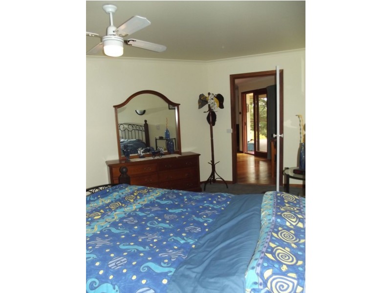 9 Mattsson Street, Gipsy Point VIC 3891