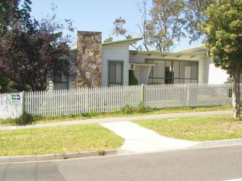 42 Mcintyre Street, Burwood VIC 3125