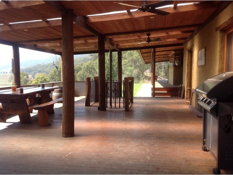 3256 Omeo Highway, Tallandoon VIC 3701