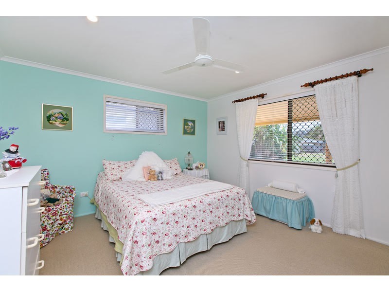 1 Morell Street, Victoria Point QLD 4165