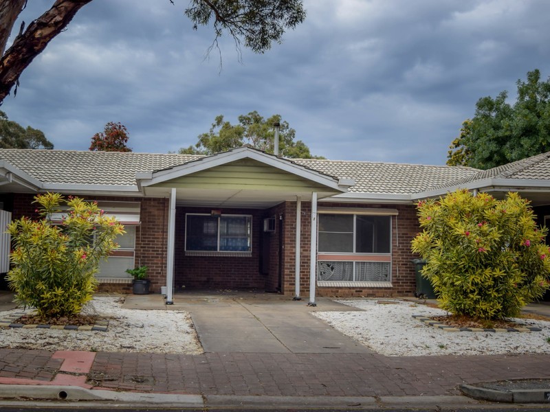 2/579 Main South Road, Everard Park SA 5035