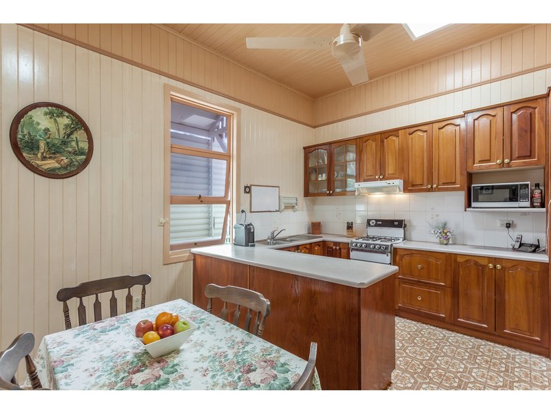 71 Bridge Street, Mount Lofty QLD 4350