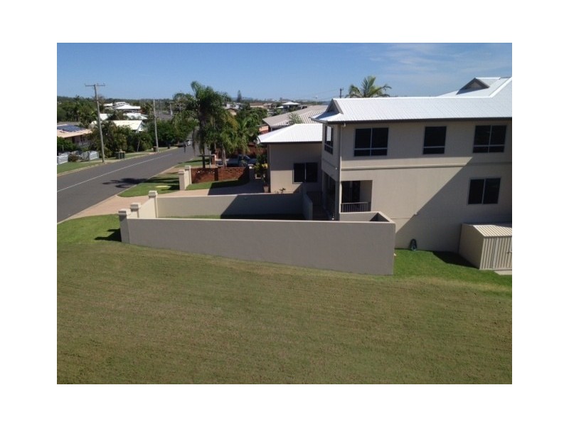 42 Booth Avenue, Tannum Sands QLD 4680