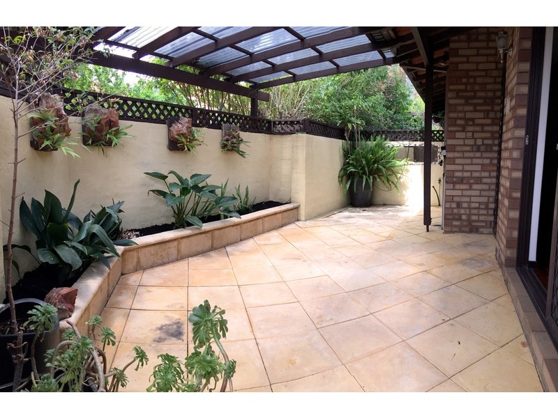 2/4 Birdwood Avenue, Como WA 6152