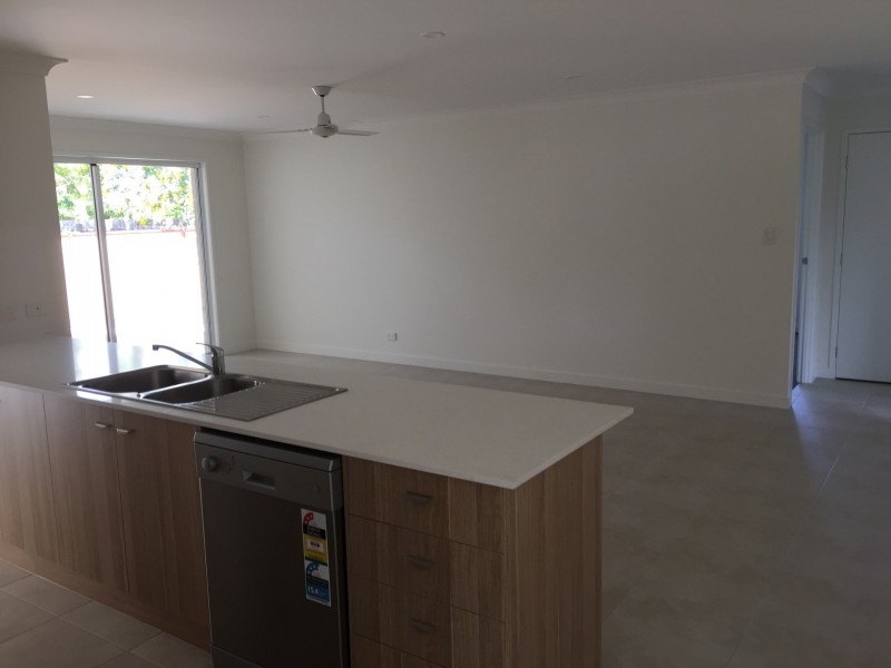 34 Stradbroke Street, Redland Bay QLD 4165