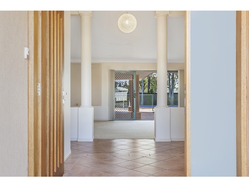 12 Audrey Ave, Helensvale QLD 4212