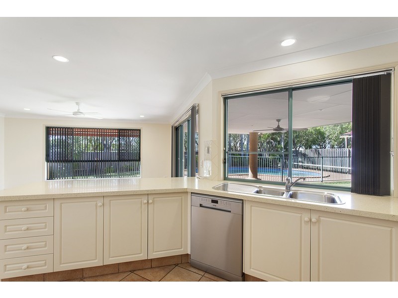 12 Audrey Ave, Helensvale QLD 4212