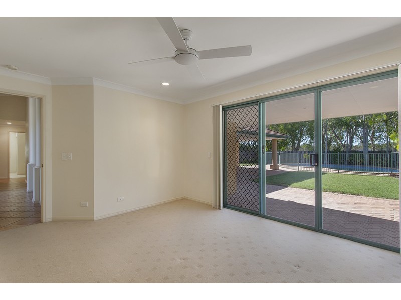 12 Audrey Ave, Helensvale QLD 4212